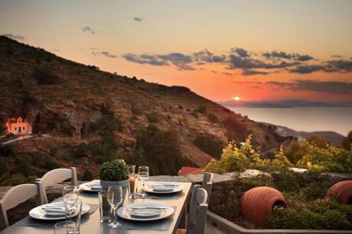 Villa Lefkothea Estate With Private Pool