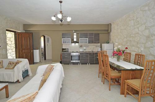 Fterini Apartments