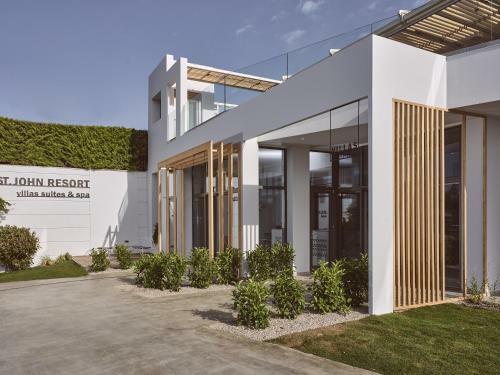 Hotel St. John Suites And Spa