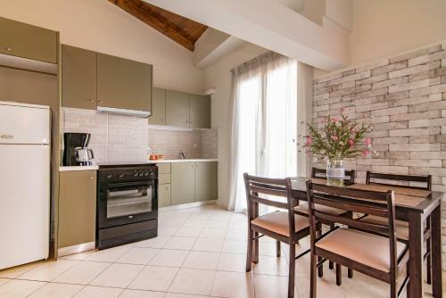 Semeli Apartments