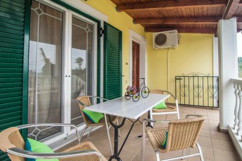 Tonia Apartments