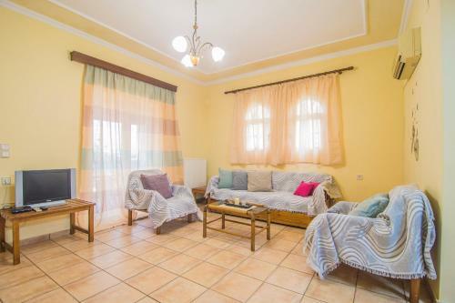 Tonia Apartments
