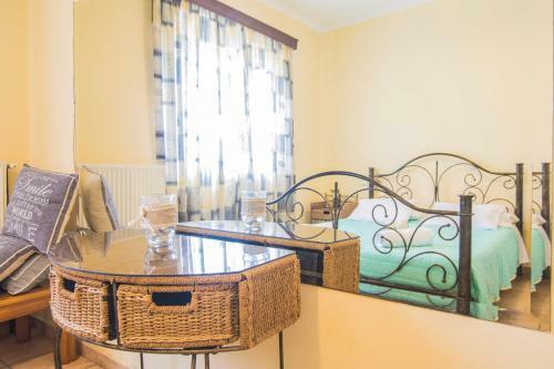 Tonia Apartments