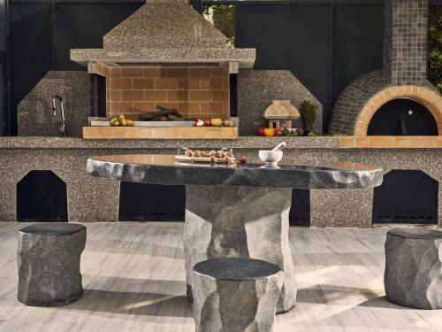 Mont Bleu Luxury Villa