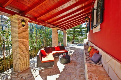 Anemelia' Villa