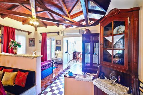 Anemelia' Villa