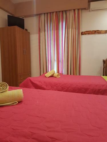 Hostal Glyfoneri Pension