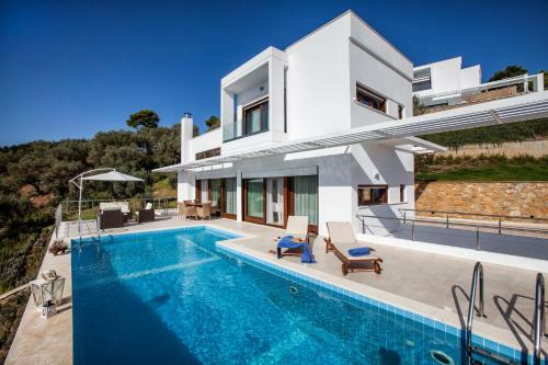 Villa Magdani Private Residences