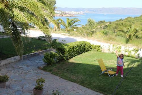 Villa Azure Sunrise 40m. From The Sandy Beach.