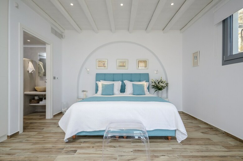 Naxos Rock Villas