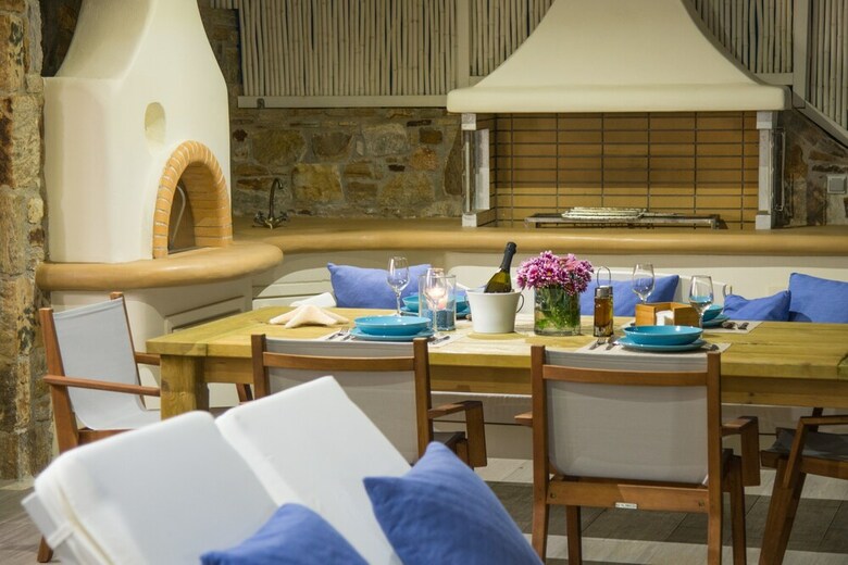 Naxos Rock Villas