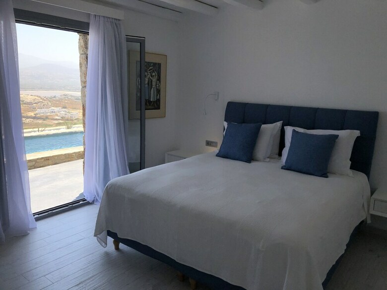 Naxos Rock Villas