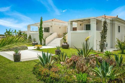 Villa Ai Helis Beach House