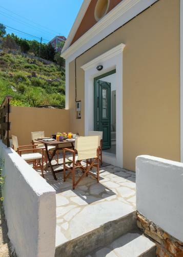Villa Blue Wave Astradeni House