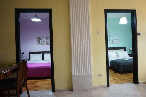 Navarino Square Apartment