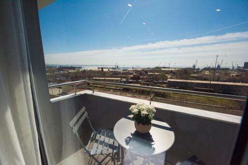 Bed & Breakfast White Luxury