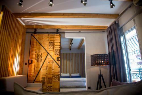 Thesseasyliving Apartments