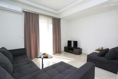 Saint Dimitris Center Sea View Apartment