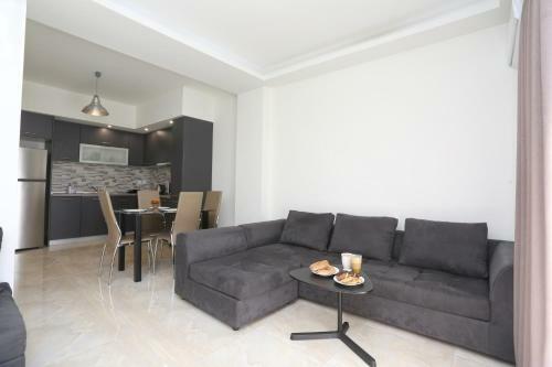 Saint Dimitris Center Sea View Apartment