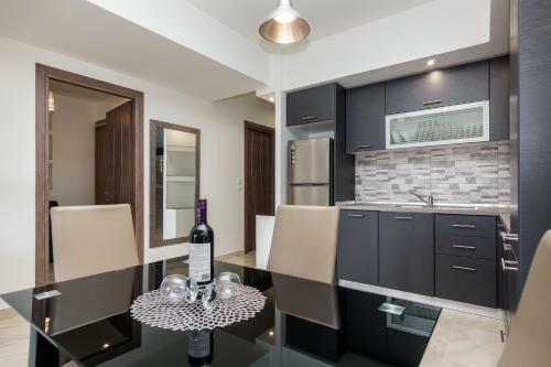 Saint Dimitris Center Sea View Apartment