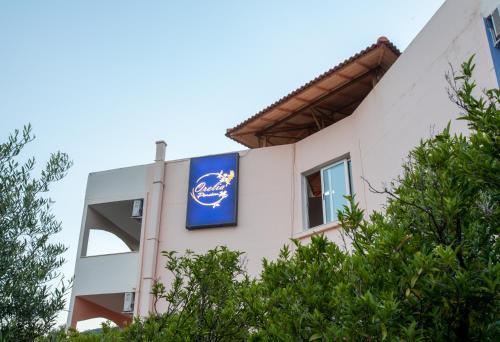 Hostal Orelia Pension