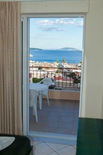 Iliana Apartments