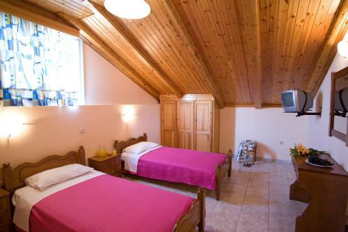 Pansion Filoxenia Apartments & Studios