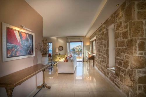 Vasilikos Villa Sleeps 6 Pool Air Con Wifi
