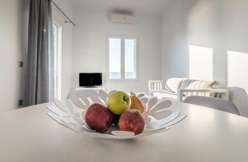 Milos Waves Luxury Apartments