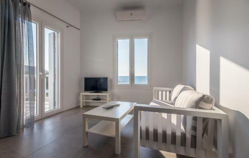Milos Waves Luxury Apartments