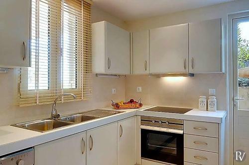 Porto Cheli Villa Sleeps 6 Pool Air Con T647925