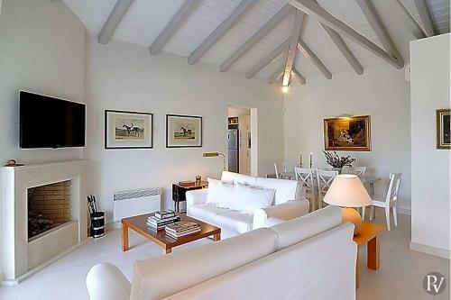 Porto Cheli Villa Sleeps 6 Pool Air Con T647925