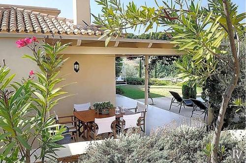 Porto Cheli Villa Sleeps 6 Pool Air Con T647925
