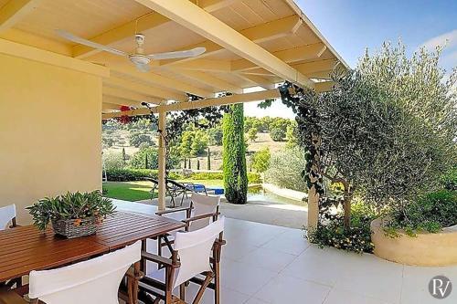 Porto Cheli Villa Sleeps 6 Pool Air Con T647925