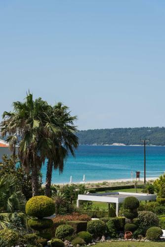 Alkioni Beach Villa
