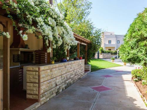 Spacious Apartment In Prines Near Sea
