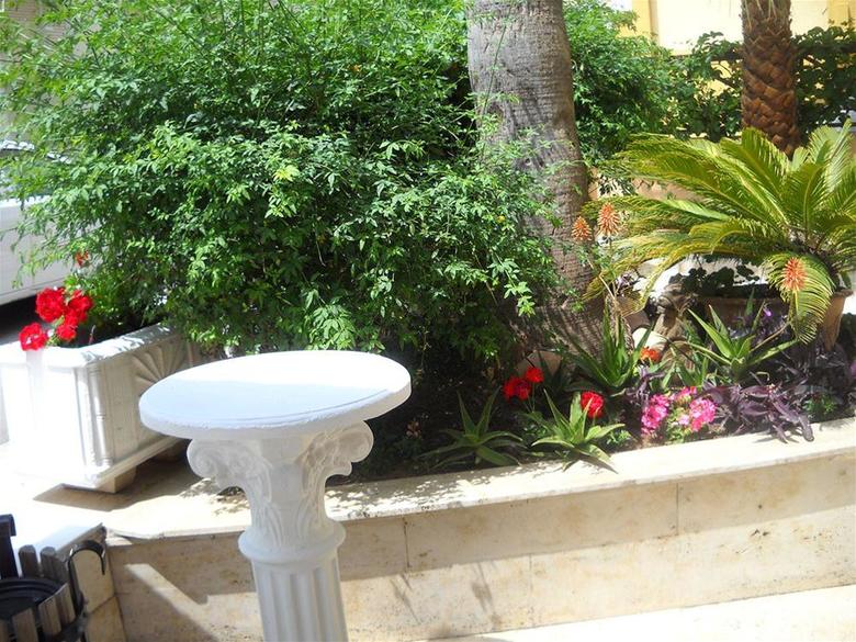 Triana Hotel