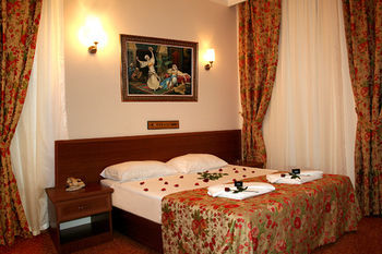 Triana Hotel