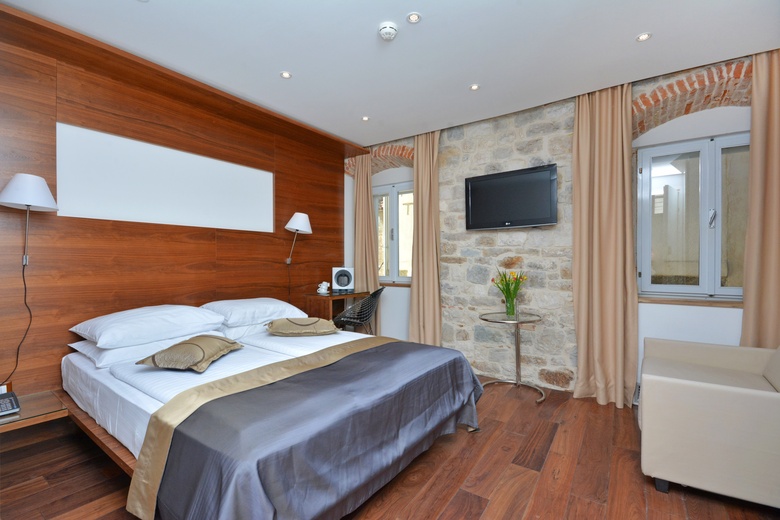 Jupiter Luxury Hotel