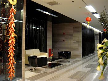 Q-city Hotel