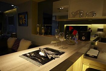 Q-city Hotel
