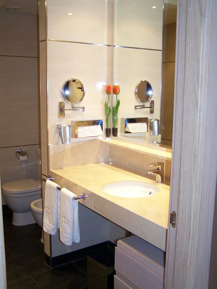 Washington Parquesol Suites And Hotel