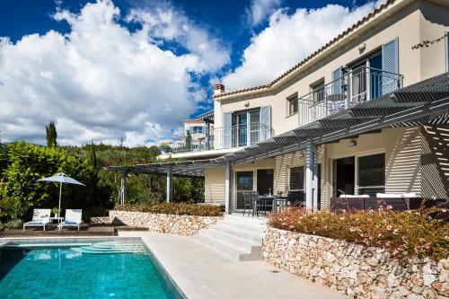 Kaminia Beach Villa