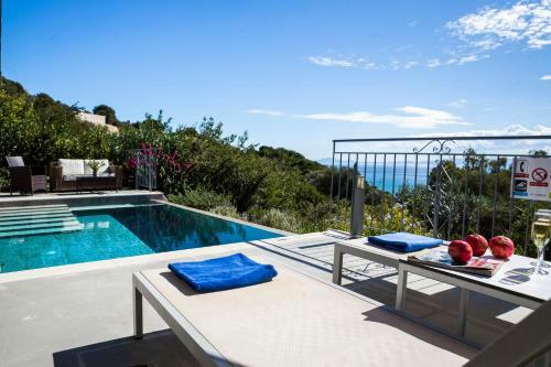 Villa Kamnia Beach Cottage