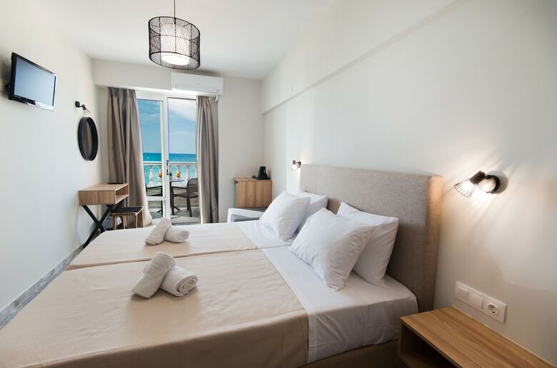 Aparthotel Birais Beach Studios