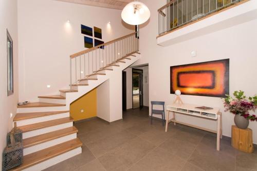 Roda Villa Sleeps 8 Pool Air Con Wifi
