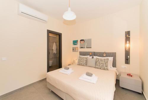 Roda Villa Sleeps 8 Pool Air Con Wifi