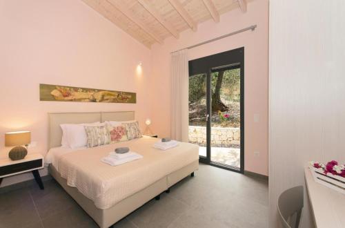 Roda Villa Sleeps 8 Pool Air Con Wifi