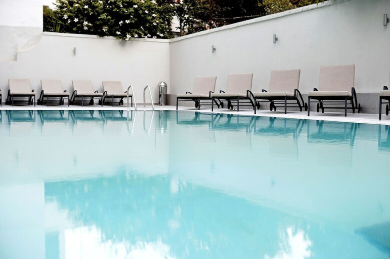 Hotel Angela Suites & Lobby