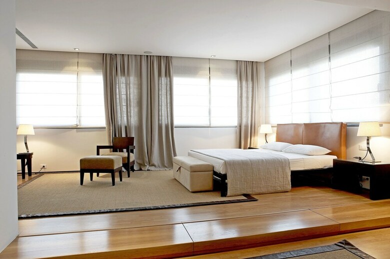 Hotel Angela Suites & Lobby